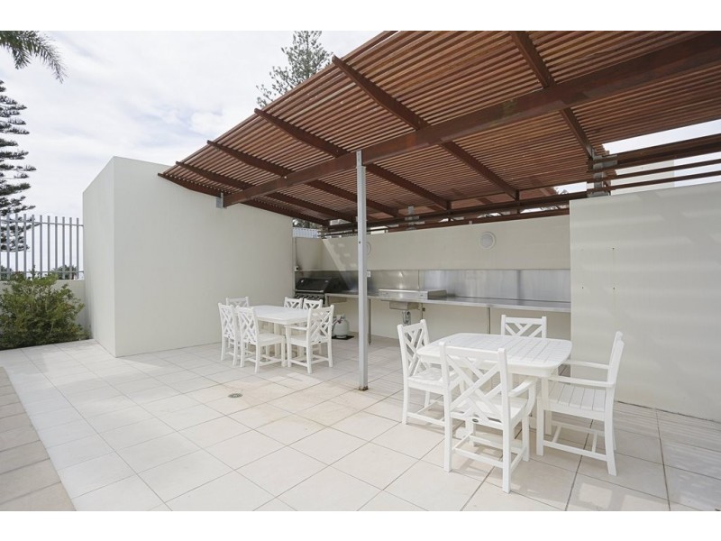 33 Dwell, 107 Esplanade, Bargara QLD 4670