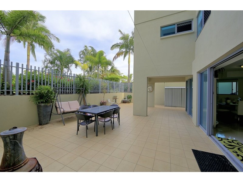 33 Dwell, 107 Esplanade, Bargara QLD 4670