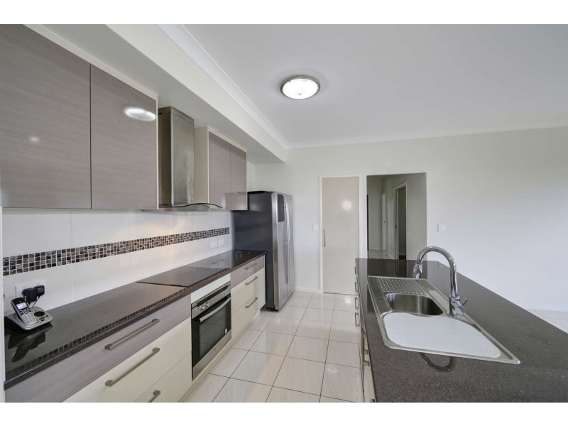 6 Burley Road, Innes Park QLD 4670