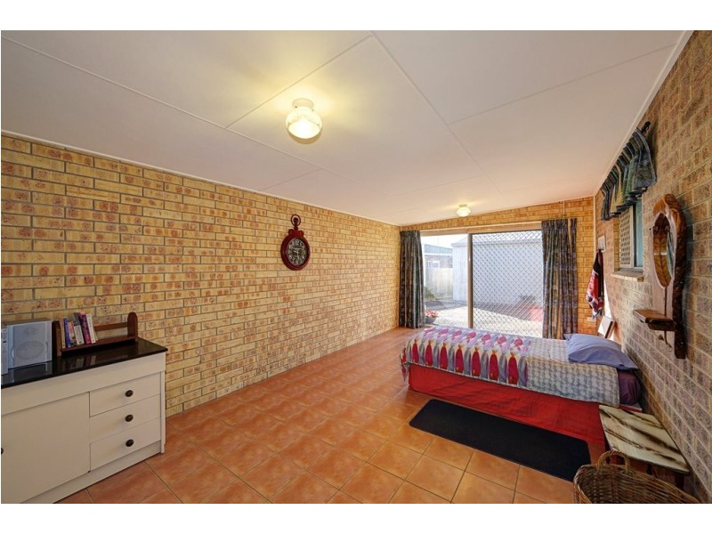 7 Crystal Court, Elliott Heads QLD 4670