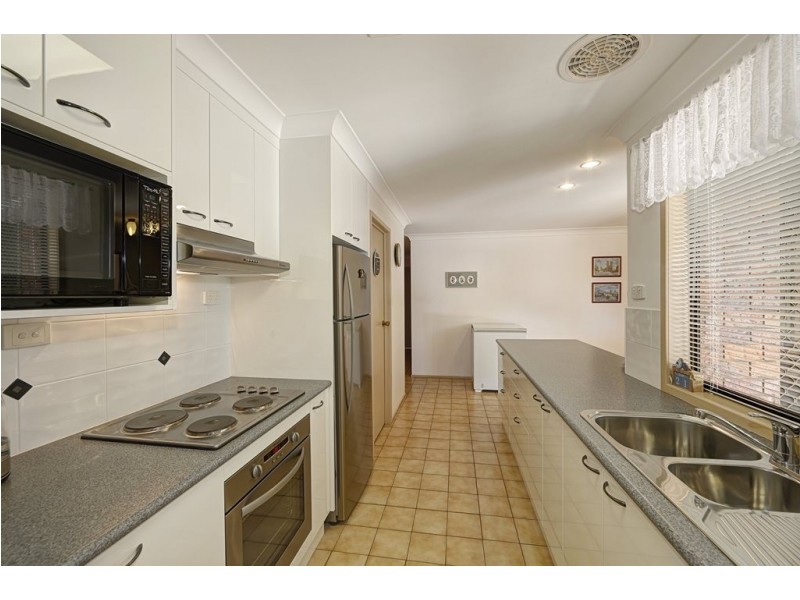 18 Oceanview Street, Bargara QLD 4670