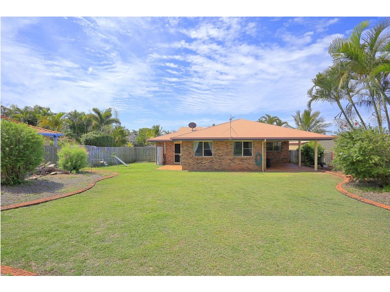 2 Majestic Place, Coral Cove QLD 4670