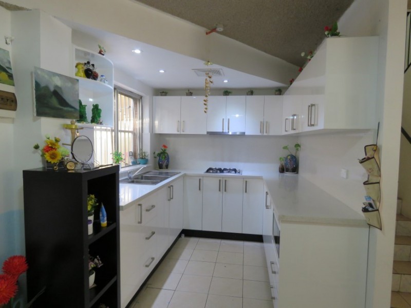 1/8 Kurrajong Street, Cabramatta NSW 2166