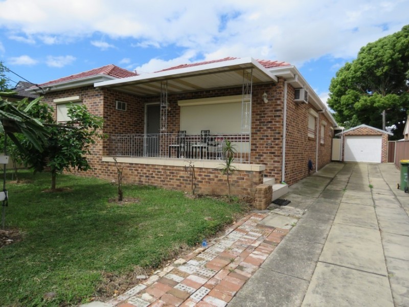 35 Robertson Road, Chester Hill NSW 2162