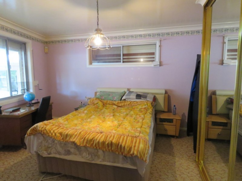 35 Robertson Road, Chester Hill NSW 2162