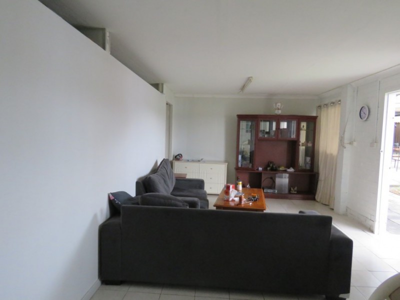 18 Brahma Close, Bossley Park NSW 2176