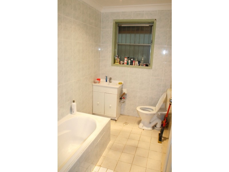 38 Avonlea Street, Canley Heights NSW 2166