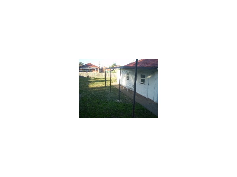 Fairfield NSW 2165
