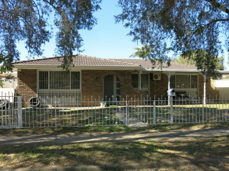 12 Hampshire Place,, Wakeley NSW 2176