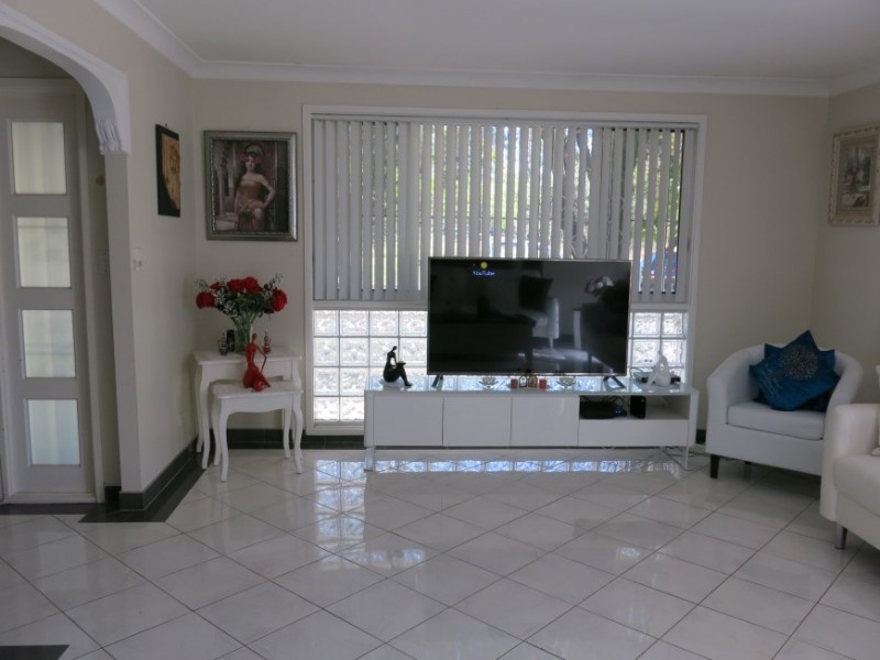 12 Hampshire Place,, Wakeley NSW 2176