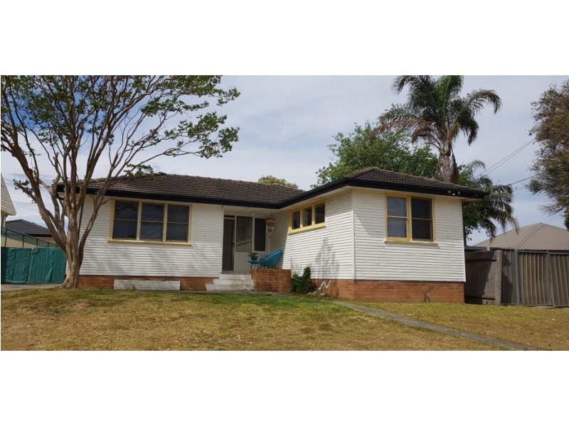 11 Strickland Crescent, Ashcroft NSW 2168