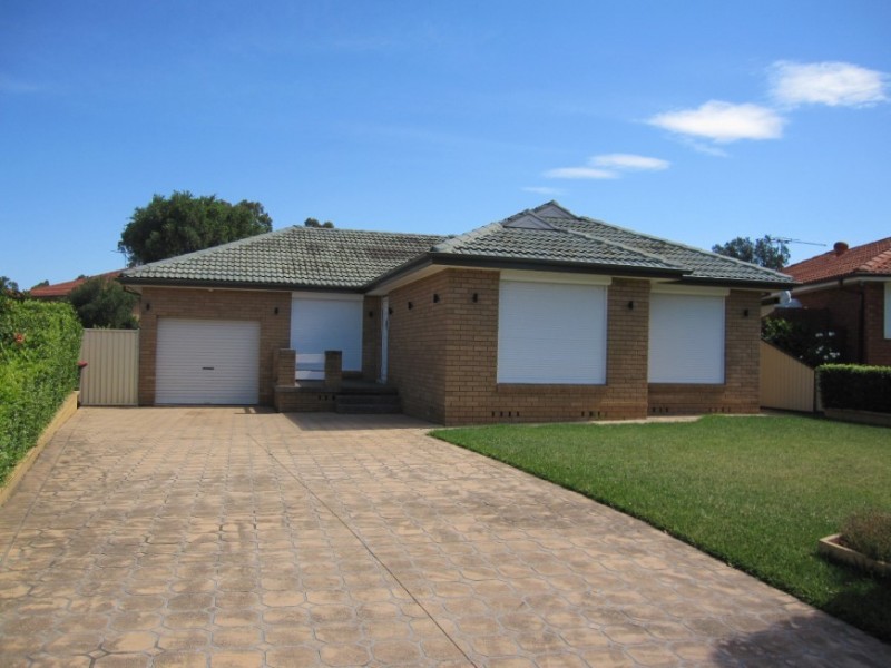 6 Concord Place,, St Johns Park NSW 2176