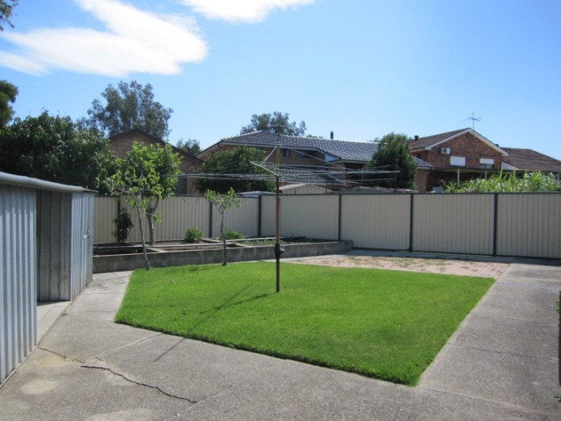 6 Concord Place,, St Johns Park NSW 2176