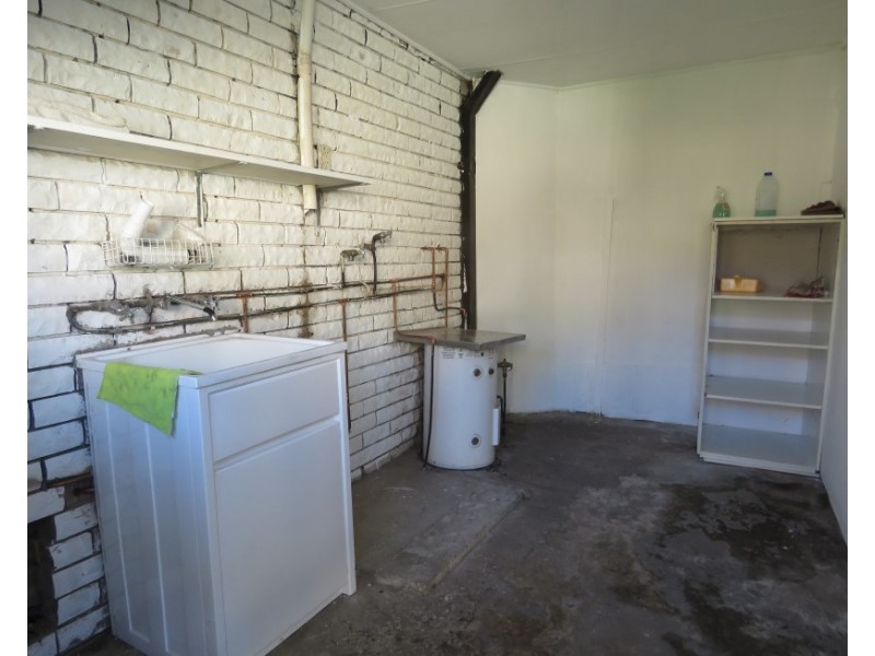 8 Cook Ave, Canley Vale NSW 2166