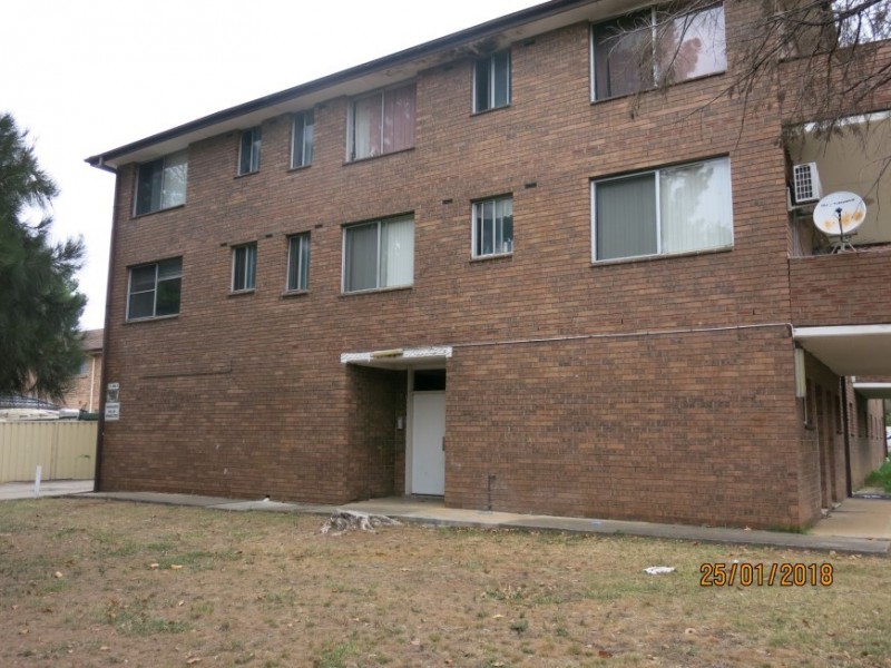 8/2 St  Johns Road, Cabramatta NSW 2166