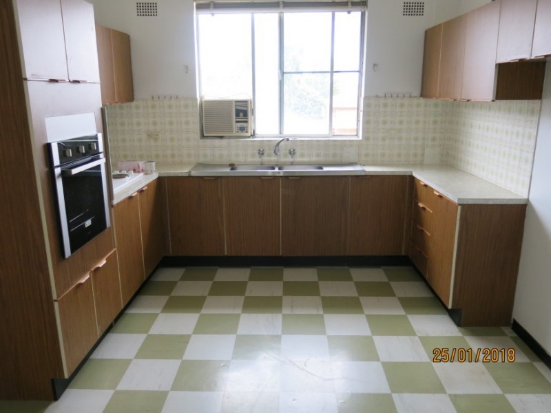 8/2 St  Johns Road, Cabramatta NSW 2166