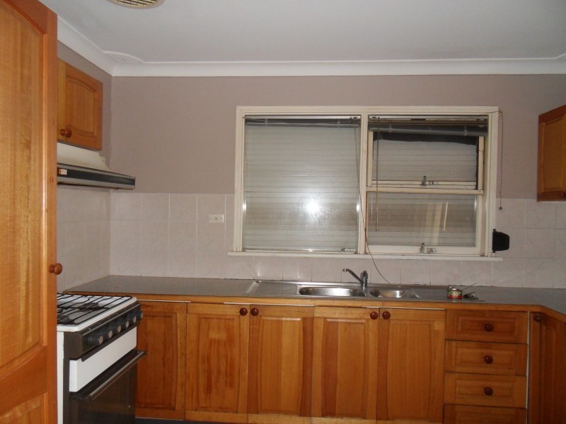 Fairfield West NSW 2165