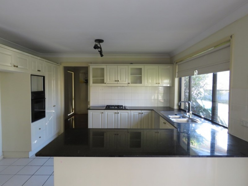 18 Taubman Drive, Horningsea Park NSW 2171