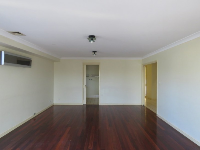 18 Taubman Drive, Horningsea Park NSW 2171