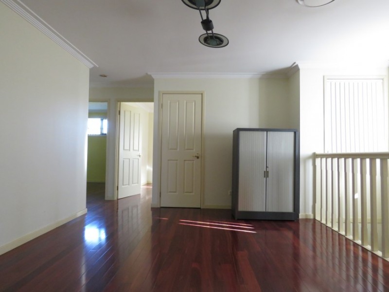 18 Taubman Drive, Horningsea Park NSW 2171