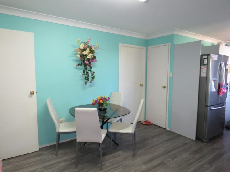 8 Gove Avenue, Green Valley NSW 2168