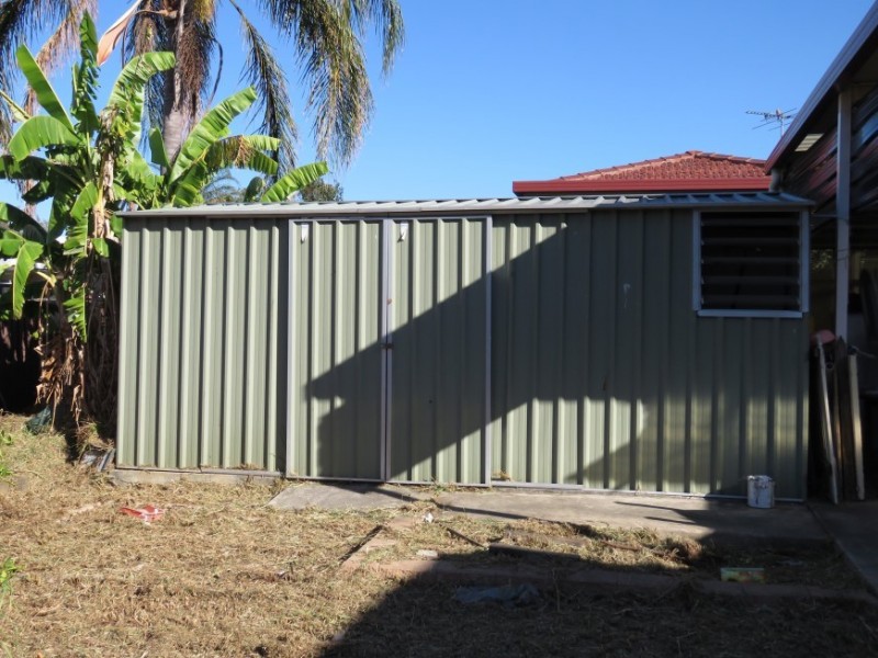 8 Gove Avenue, Green Valley NSW 2168