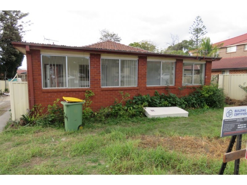 27a Alexander Street, Smithfield NSW 2164