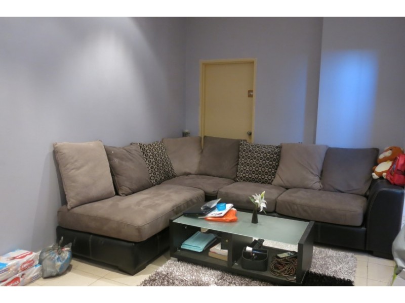 16a The Grove, Fairfield NSW 2165