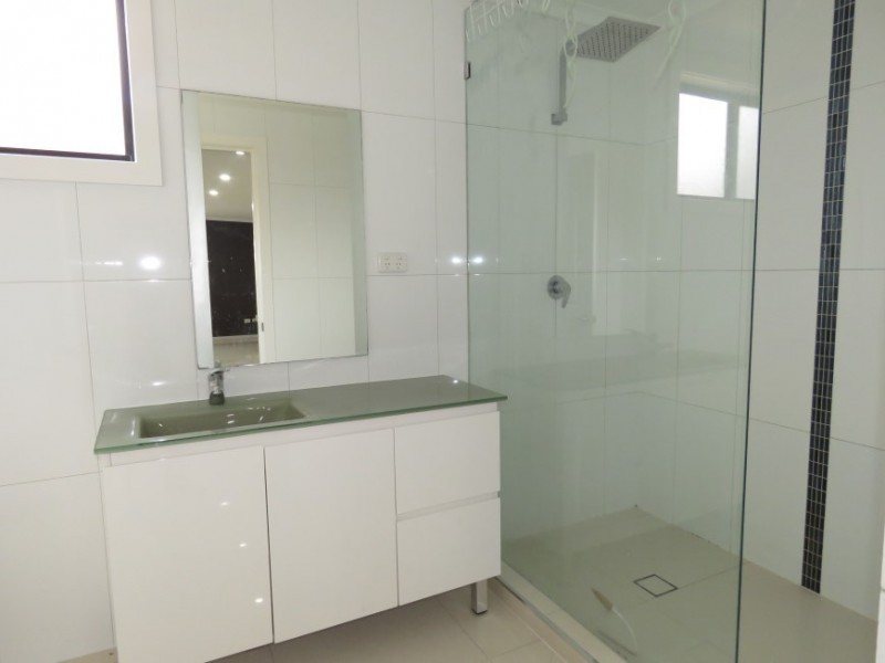 20 Lismore Close, Bossley Park NSW 2176