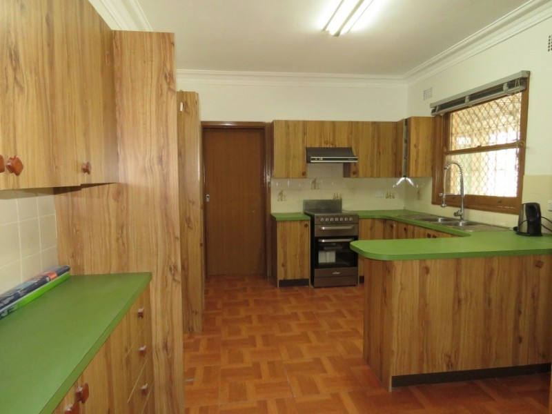 14 Curringa Road, Villawood NSW 2163