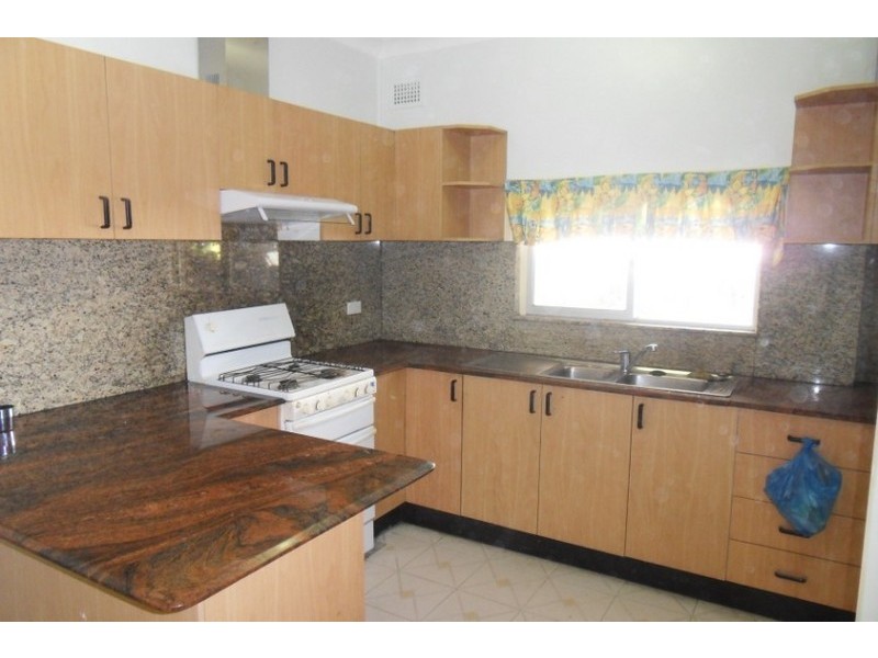 42 Beelar Avenue, Villawood NSW 2163