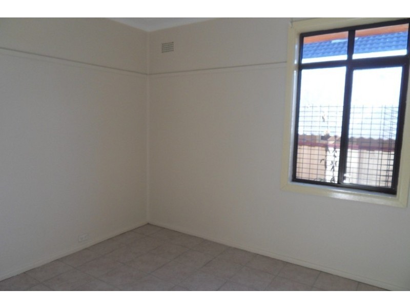 42 Beelar Avenue, Villawood NSW 2163