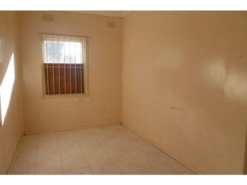 117 Arbutus, Canley Heights NSW 2166