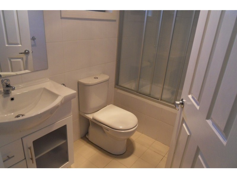 8/48-49 Railway Parade, Fairfield NSW 2165