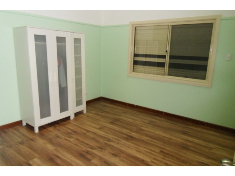 Fairfield West NSW 2165