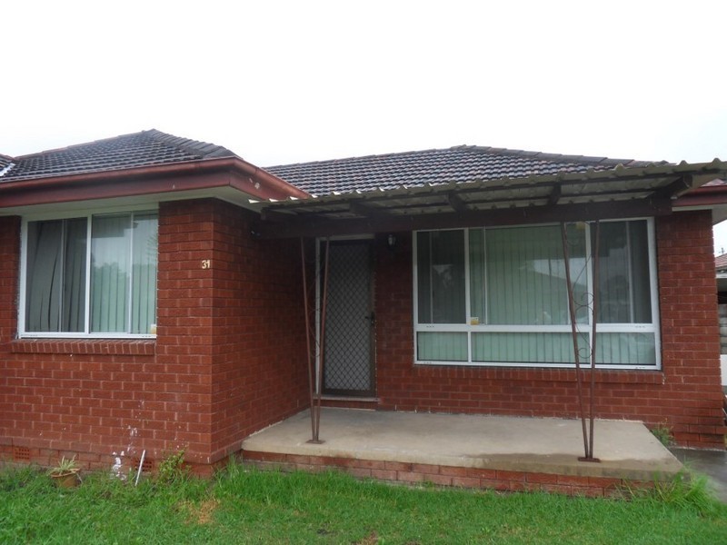 31  Atherton Street, Fairfield West NSW 2165