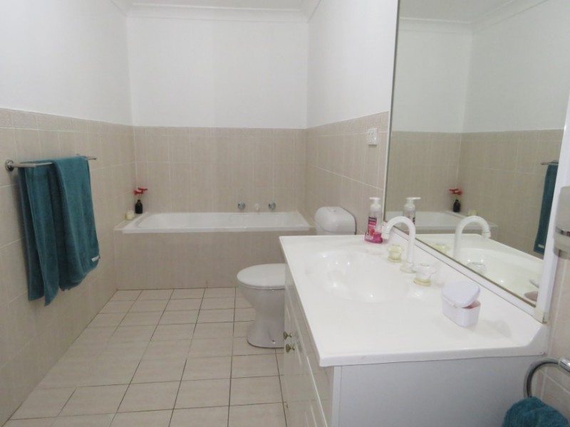 8 Senior Street, Canley Vale NSW 2166