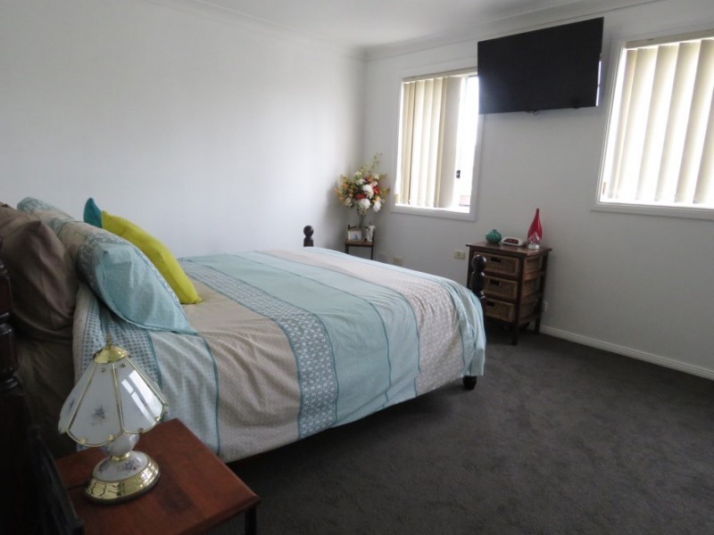 8 Senior Street, Canley Vale NSW 2166