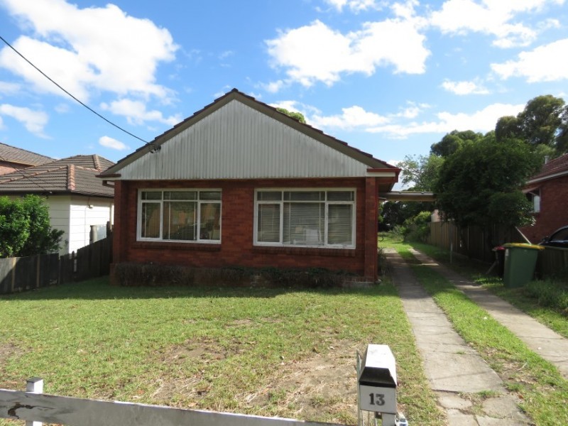 13 Chiswick Road, Greenacre NSW 2190