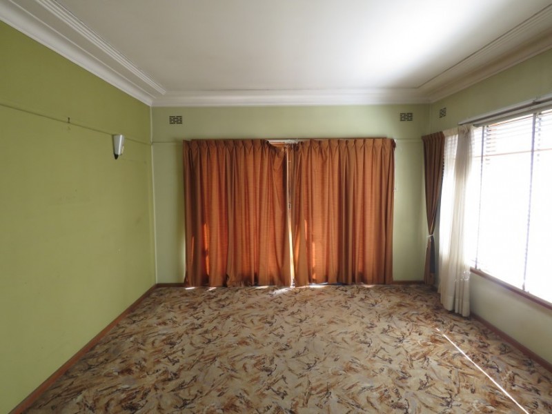 13 Chiswick Road, Greenacre NSW 2190