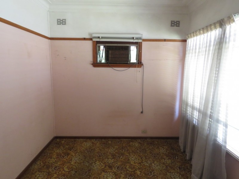 13 Chiswick Road, Greenacre NSW 2190