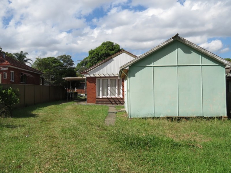 13 Chiswick Road, Greenacre NSW 2190
