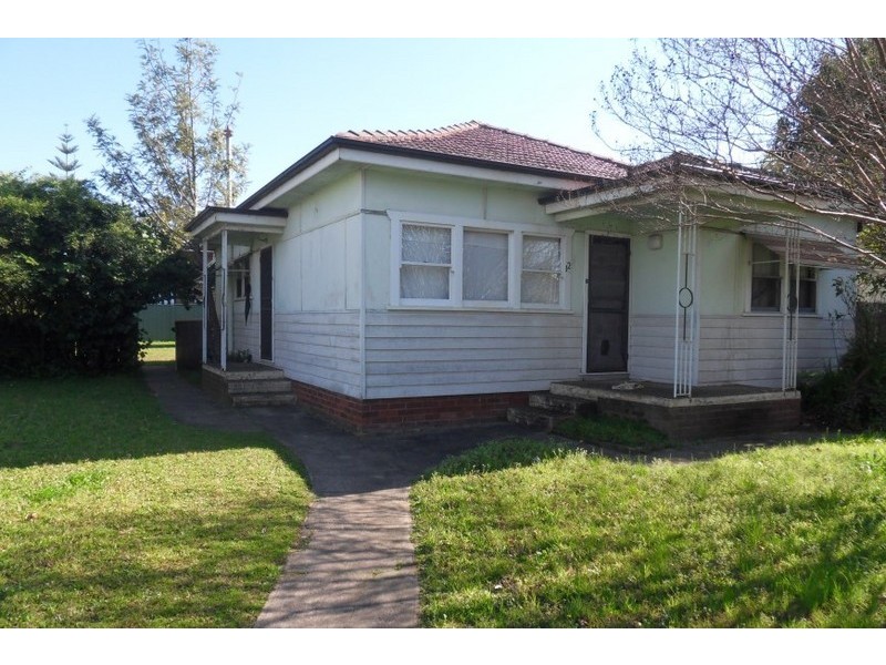 12 Cunninghame Street, Fairfield NSW 2165