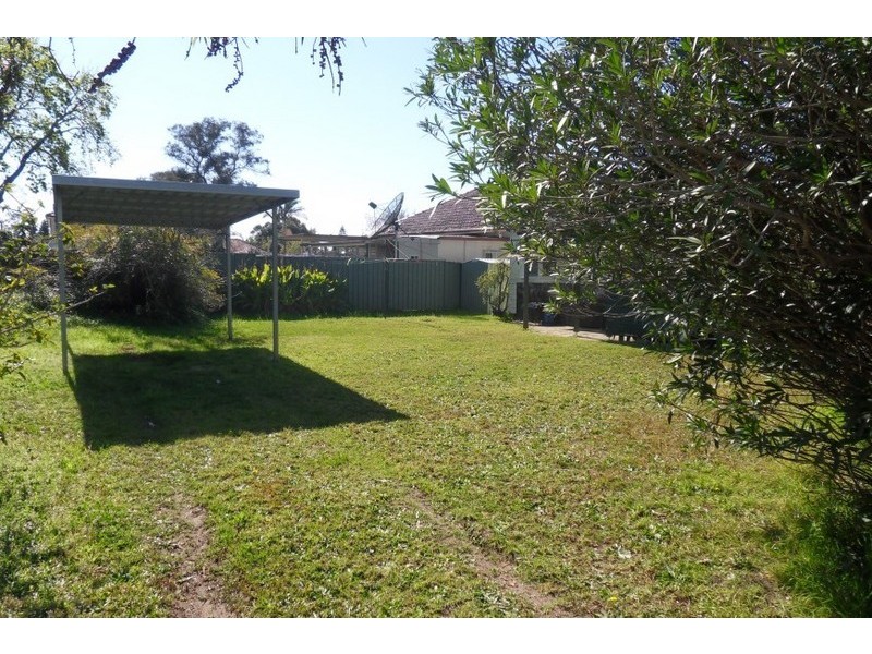 12 Cunninghame Street, Fairfield NSW 2165