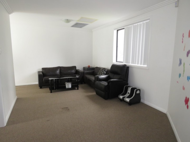 31a Matthews Avenue, East Hills NSW 2213