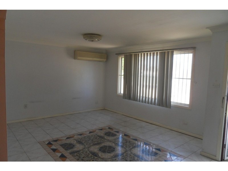 25 Margaret, Fairfield West NSW 2165