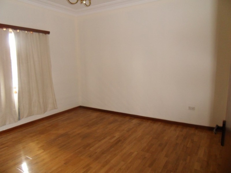 15 Charlotte Crescent, Canley Vale NSW 2166