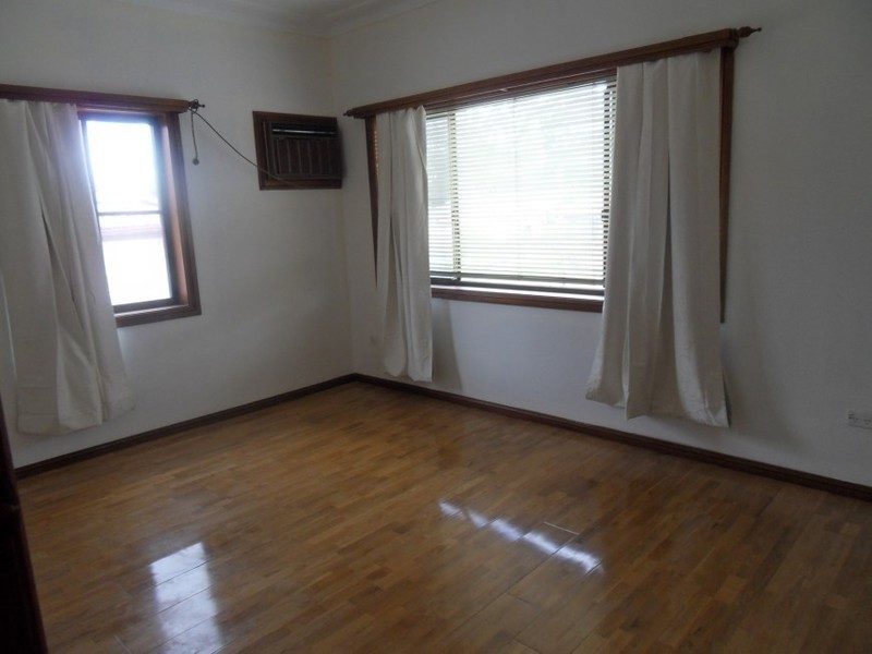 15 Charlotte Crescent, Canley Vale NSW 2166