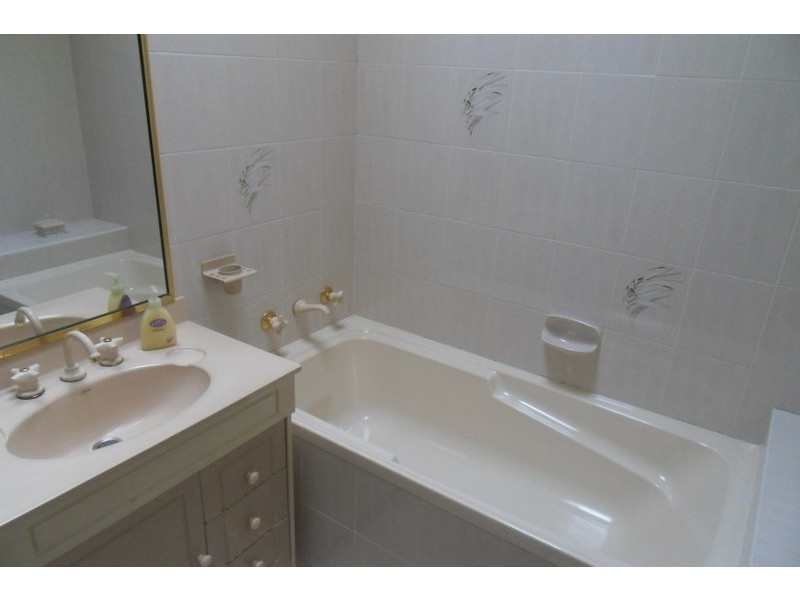 143 River Ave, Fairfield East NSW 2165