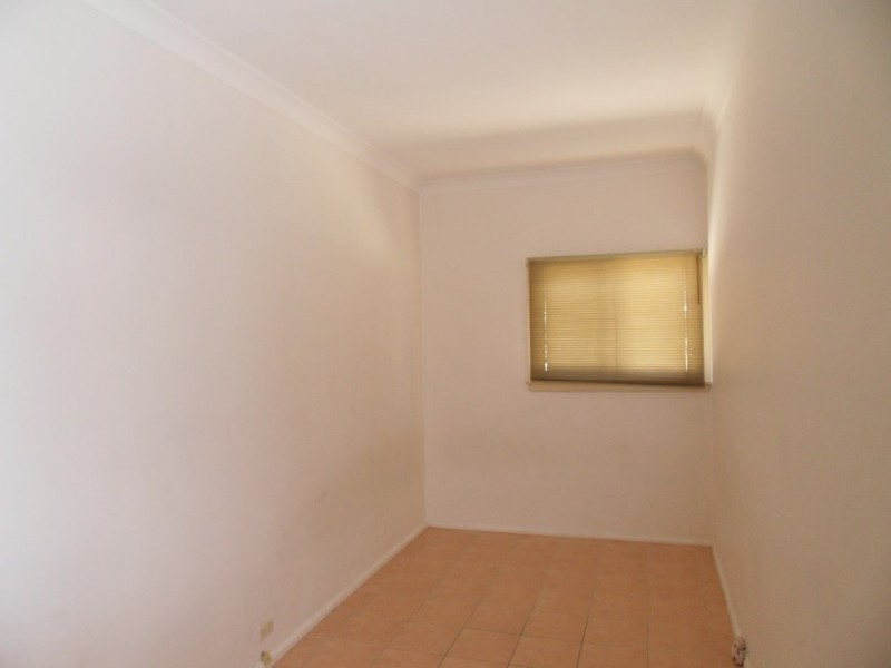 28 Wyong, Canley Heights NSW 2166